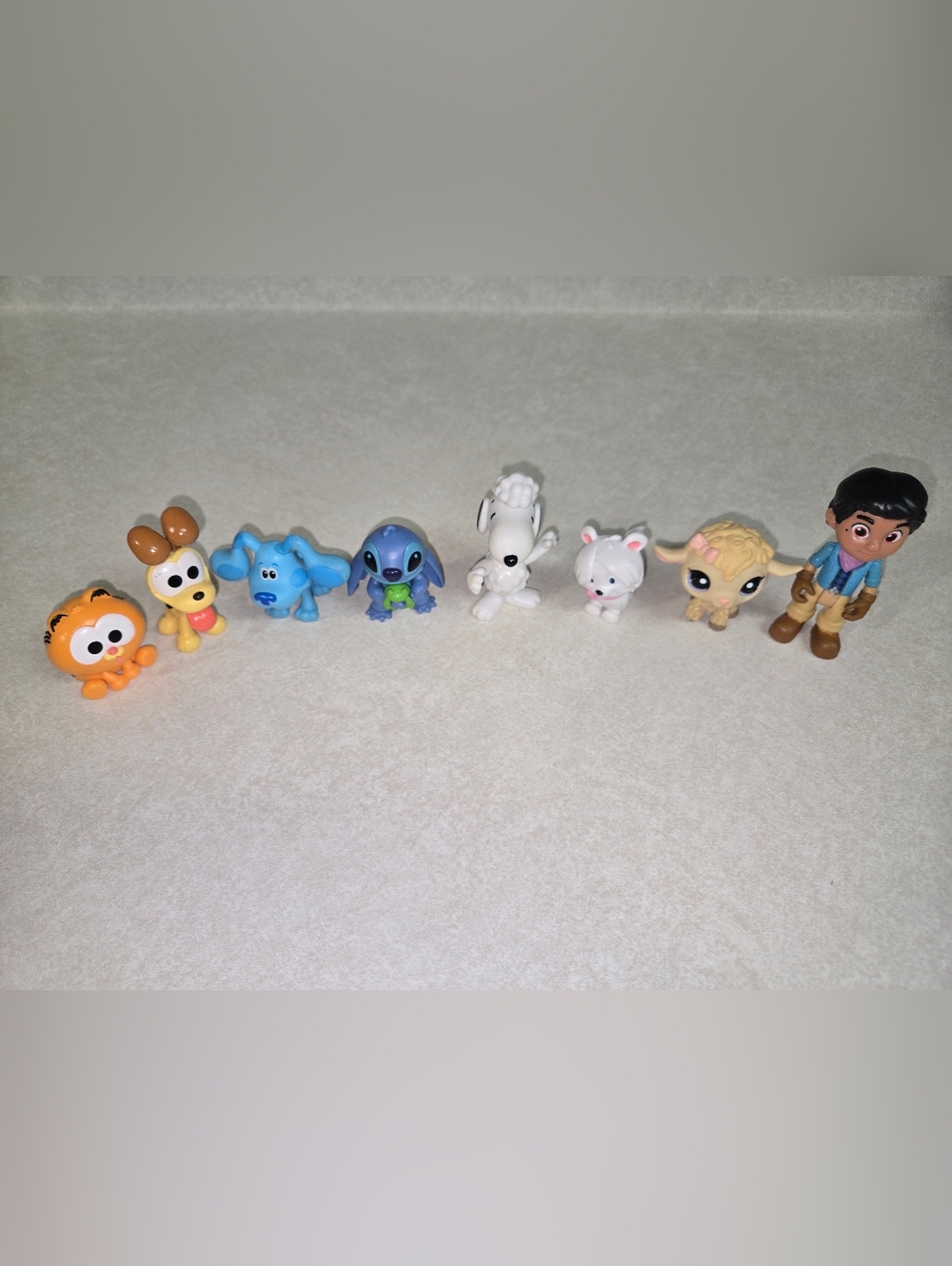 Bundle Of Various Toy Figurines 8 Pieces